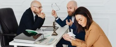 a couple mediation hearing with a lawyer