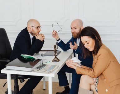 a couple mediation hearing with a lawyer